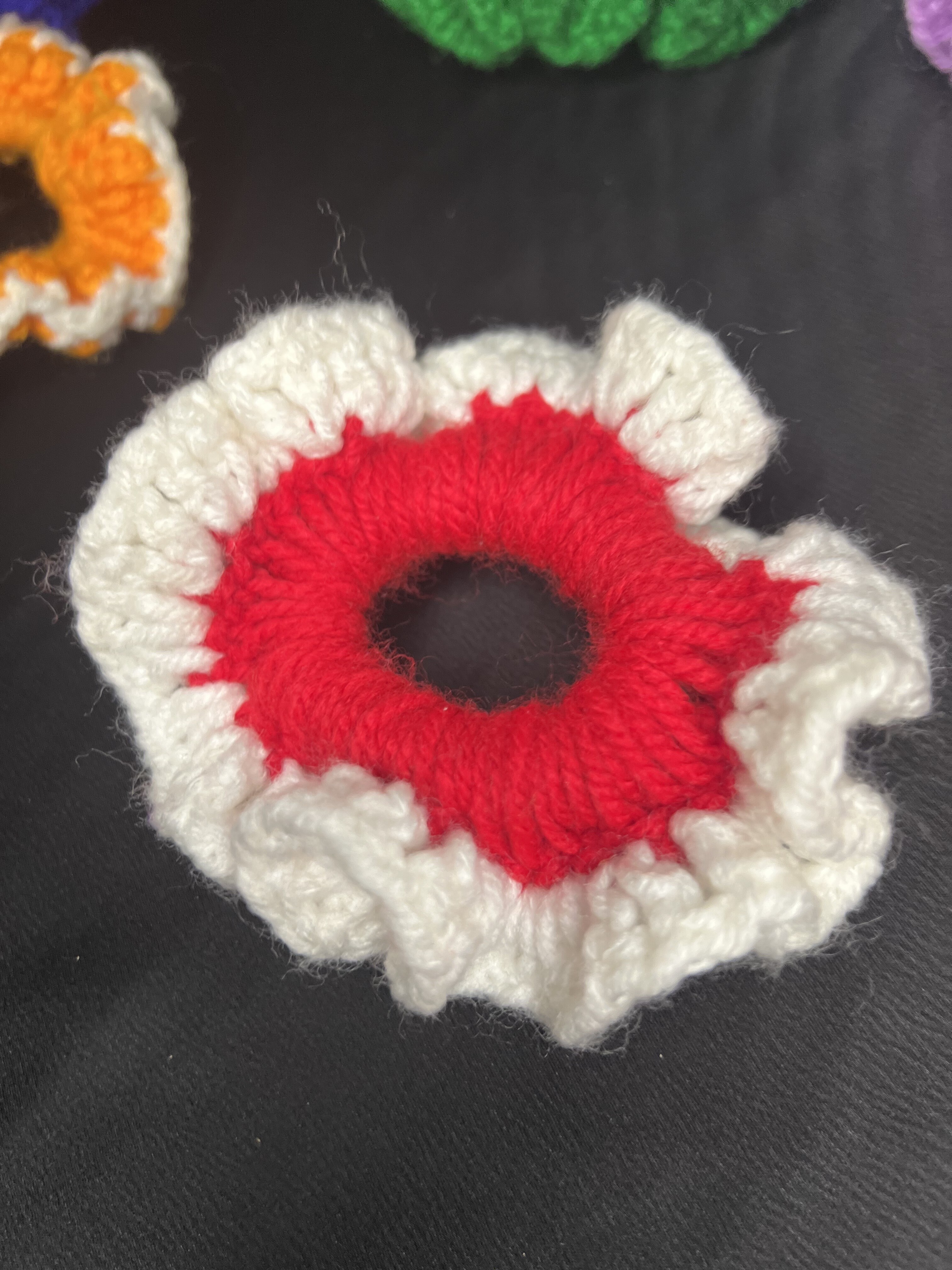 Red Blend Scrunchies